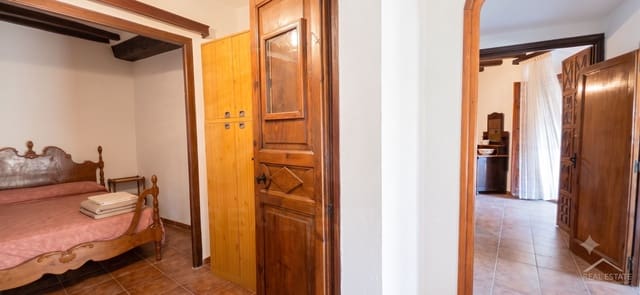 6 quarto Moradia para venda em Gratallops com garagem - 385 000 € (Ref: 10016999)