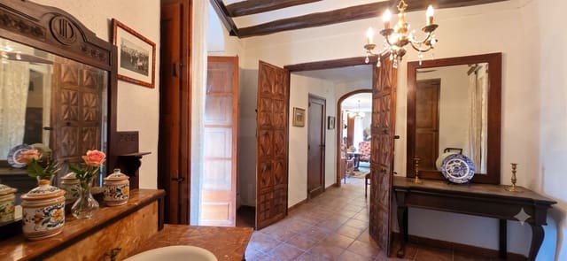 6 quarto Moradia para venda em Gratallops com garagem - 385 000 € (Ref: 10016999)