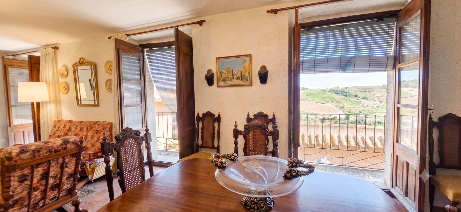 6 quarto Moradia para venda em Gratallops com garagem - 385 000 € (Ref: 10016999)