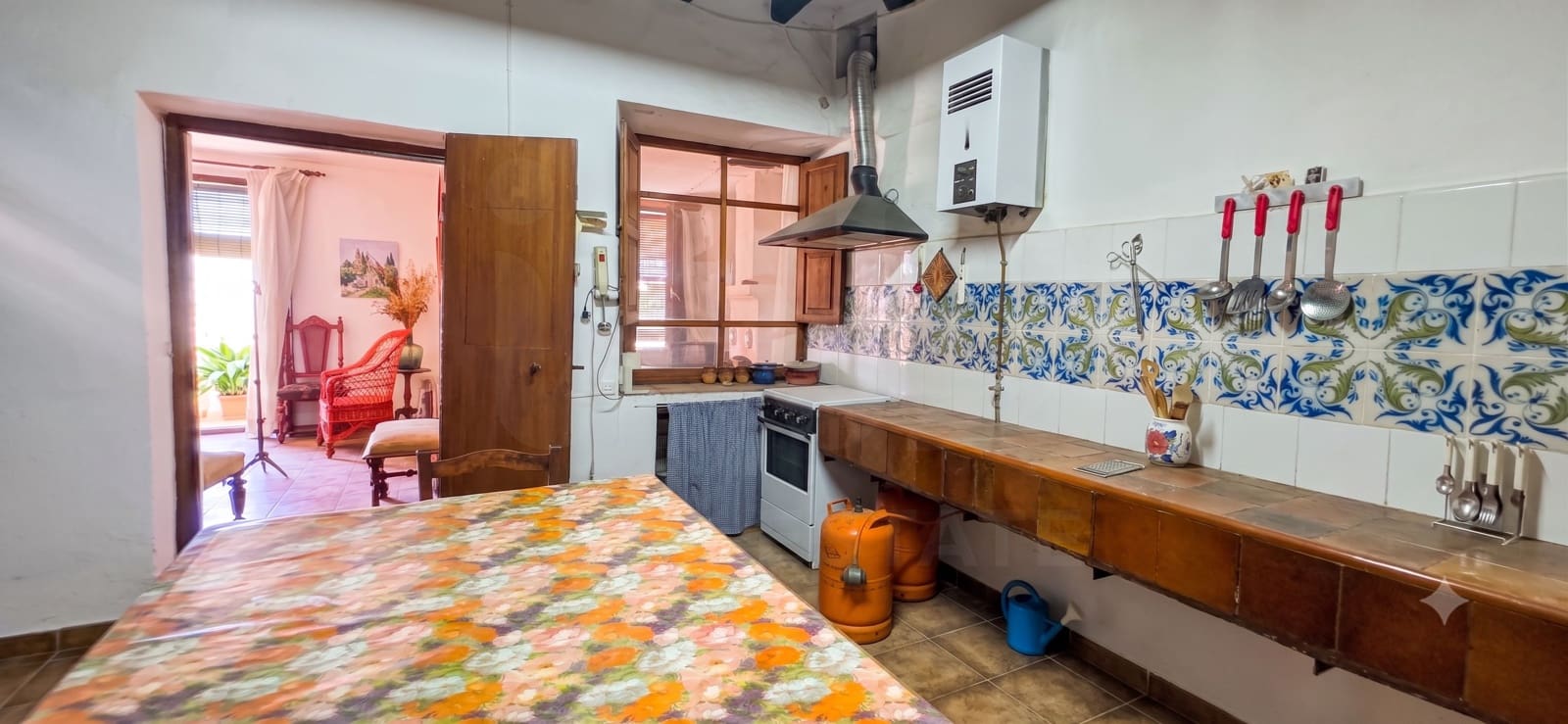 6 quarto Moradia para venda em Gratallops com garagem - 385 000 € (Ref: 10016999)