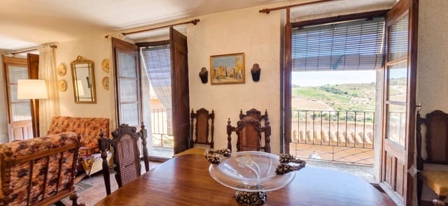 6 quarto Moradia para venda em Gratallops com garagem - 385 000 € (Ref: 10016999)