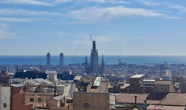 2 Zimmer Penthouse zu verkaufen in Can Baró, Barcelona Stadt - 239.900 € (Ref: 10018094)