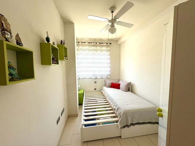 2 sypialnia Apartament na sprzedaż w Playa de San Juan, Miasto Alicante / Alacant - 355 000 € (Ref: 10018096)