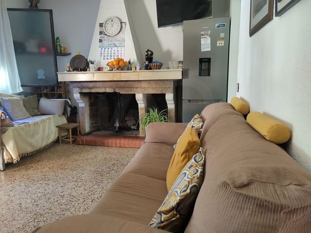 3 quarto Moradia para venda em Sant Vicenç dels Horts com piscina garagem - 360 000 € (Ref: 10018165)