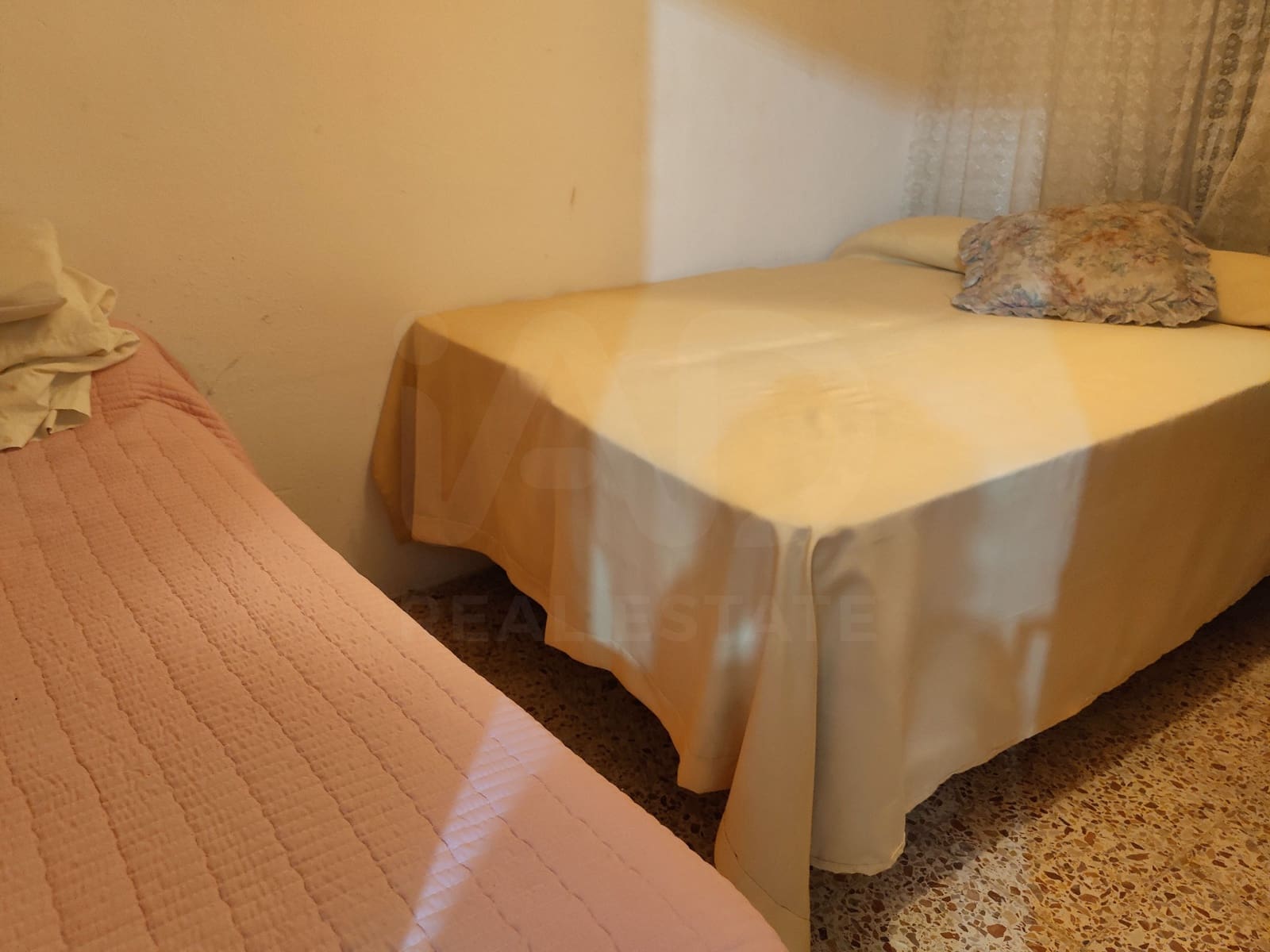 3 quarto Moradia para venda em Sant Vicenc dels Horts com piscina garagem - 360 000 € (Ref: 10018165)