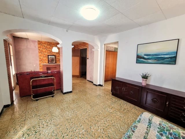 3 slaapkamer Huis te koop in El Pinell de Brai - € 35.000 (Ref: 10018757)