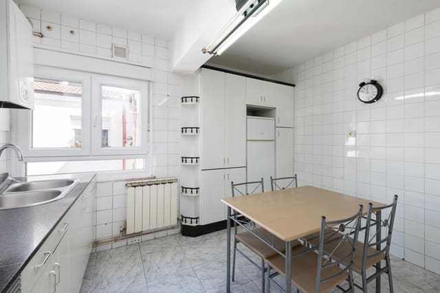 2 sovrum Lägenhet till salu i Centro Urbano, Gijón - 185 000 € (Ref: 10018796)