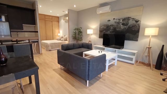 1 quarto Apartamento para arrendar em Horcajo, Madrid cidade - 1 200 € (Ref: 10019712)