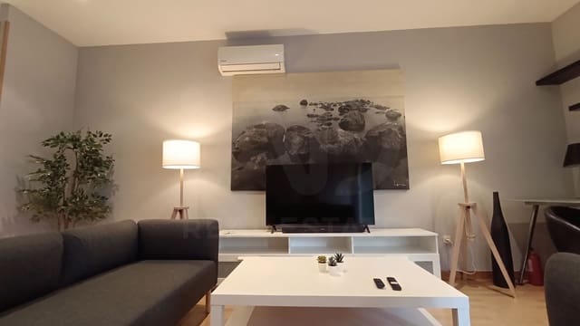 1 quarto Apartamento para arrendar em Horcajo, Madrid cidade - 1 200 € (Ref: 10019712)