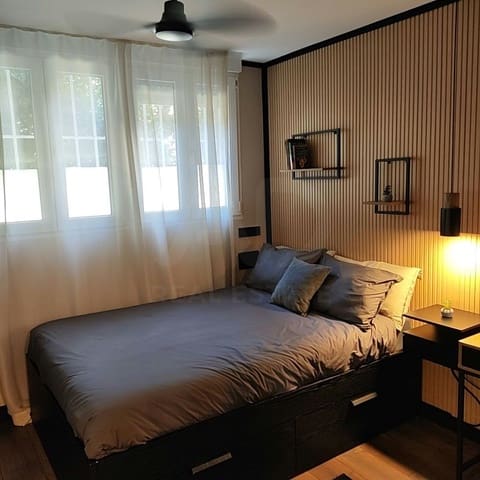 Loft for sale in Campamento, Madrid city - € 143,900 (Ref: 10019929)