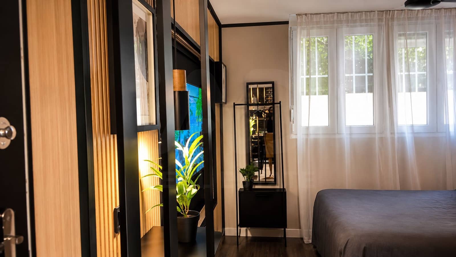 Loft for sale in Madrid city - € 143,900 (Ref: 10019929)