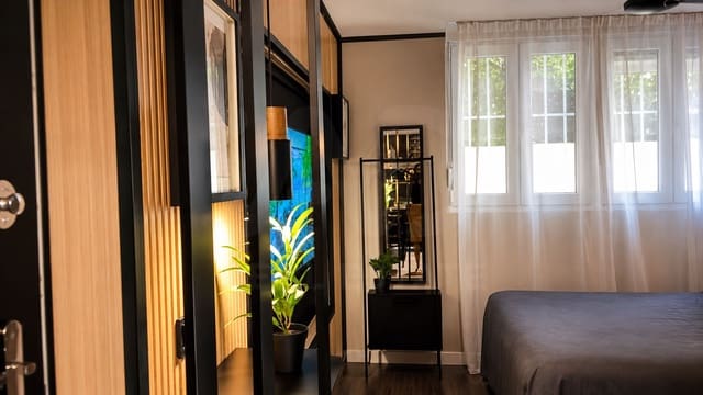 Loft for sale in Campamento, Madrid city - € 143,900 (Ref: 10019929)