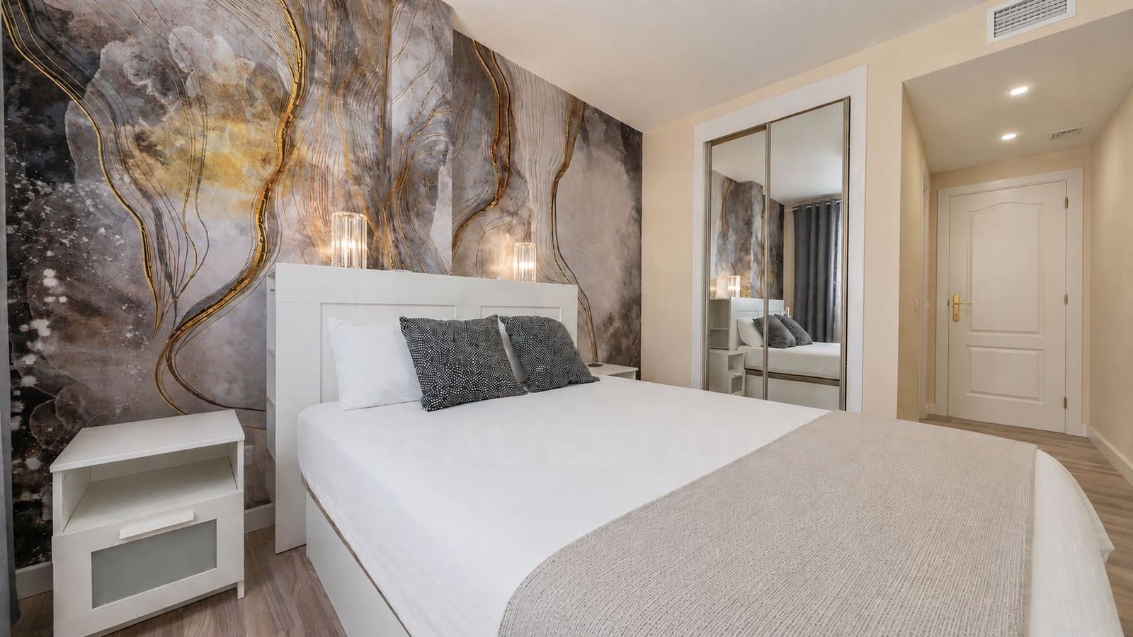 3 sovrum Lägenhet till salu i Malaga stad med garage - 485 000 € (Ref: 10019932)