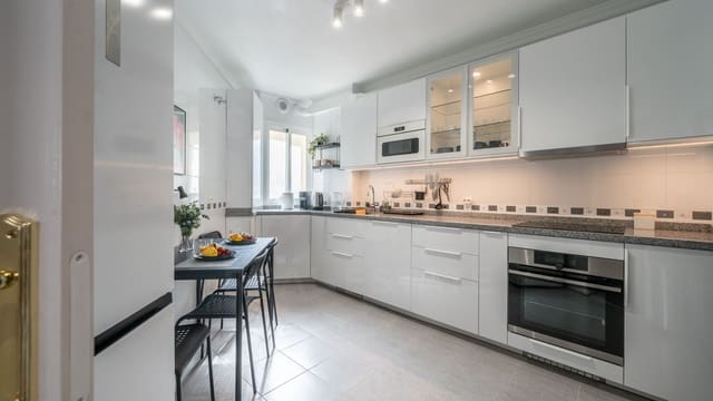 3 sovrum Lägenhet till salu i Marmoles, Málaga stad med garage - 485 000 € (Ref: 10019932)