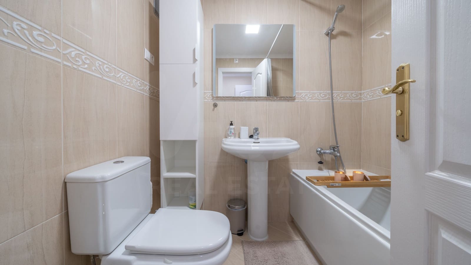 3 sovrum Lägenhet till salu i Malaga stad med garage - 485 000 € (Ref: 10019932)