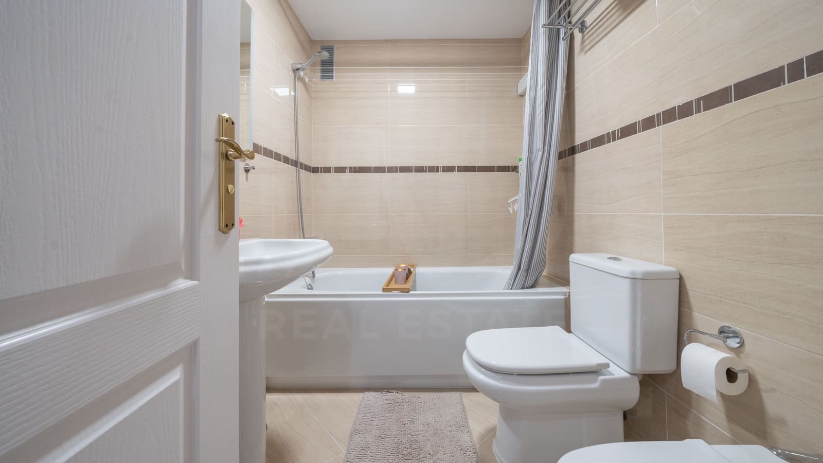3 sovrum Lägenhet till salu i Malaga stad med garage - 485 000 € (Ref: 10019932)