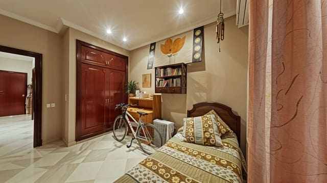 4 sovrum Hus till salu i Chiclana de la Frontera med pool garage - 499 950 € (Ref: 10020026)
