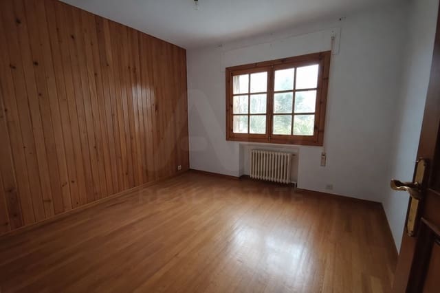 6 quarto Moradia para venda em Astorga com garagem - 260 000 € (Ref: 10020029)