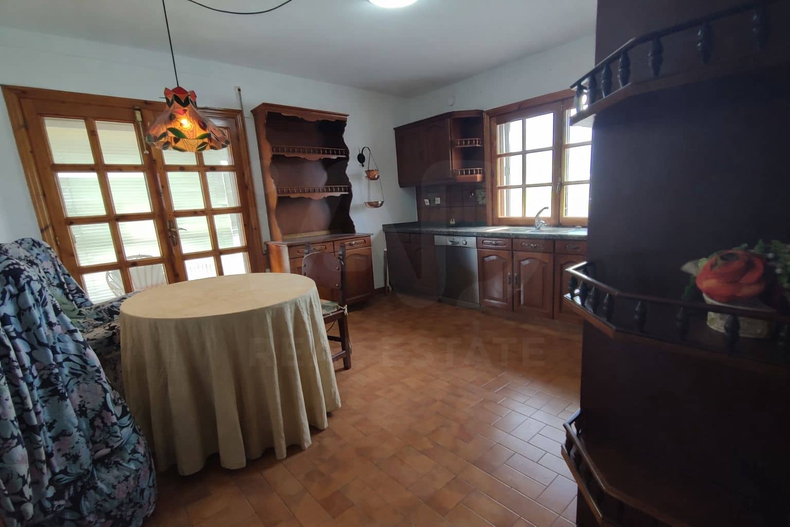 6 bedroom Villa for sale in Astorga with garage - € 260,000 (Ref: 10020029)