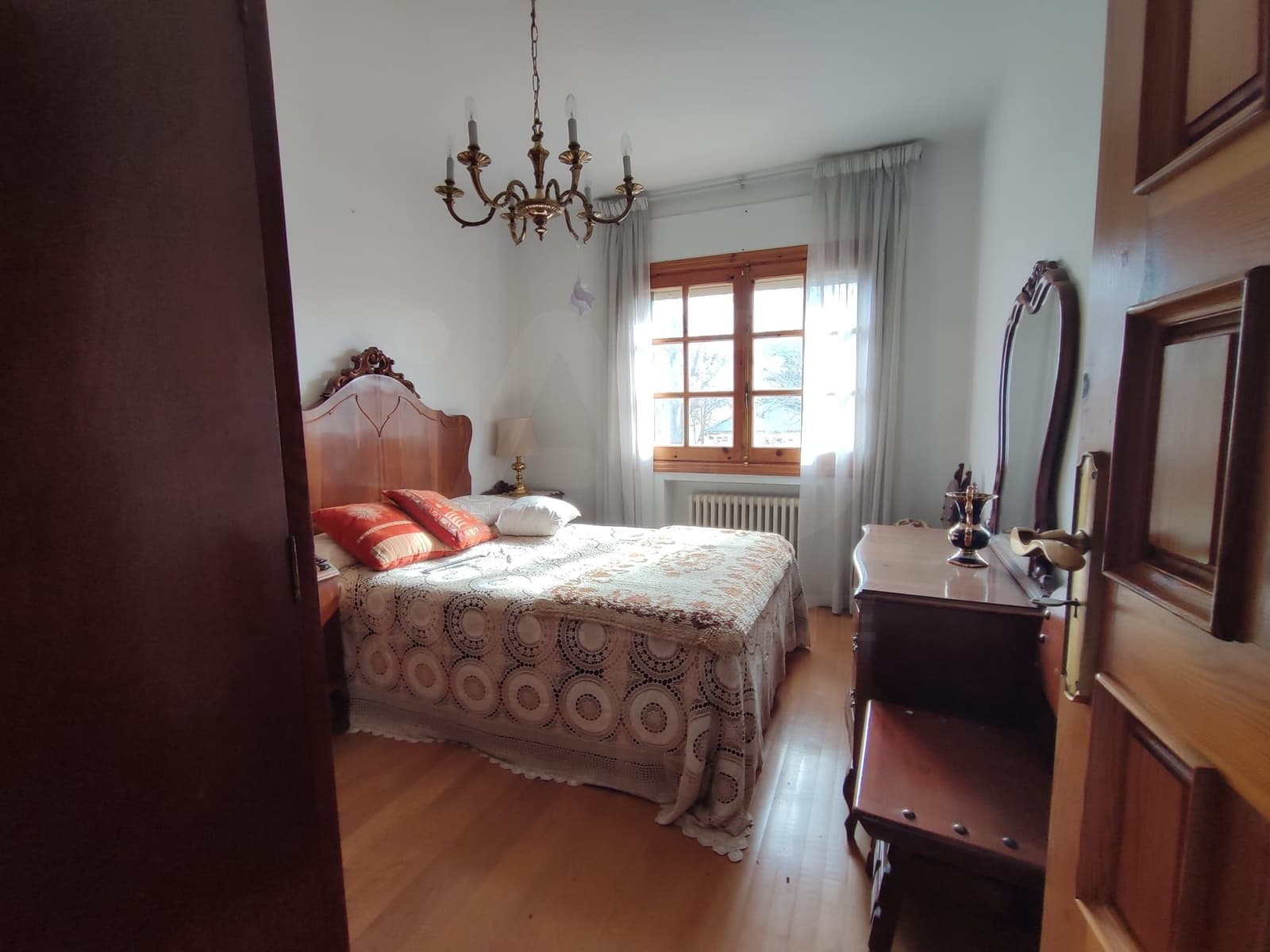 6 bedroom Villa for sale in Astorga with garage - € 260,000 (Ref: 10020029)