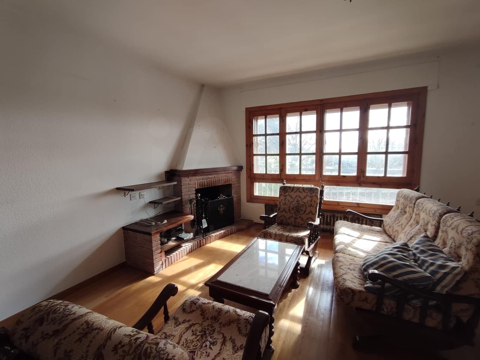 6 bedroom Villa for sale in Astorga with garage - € 260,000 (Ref: 10020029)