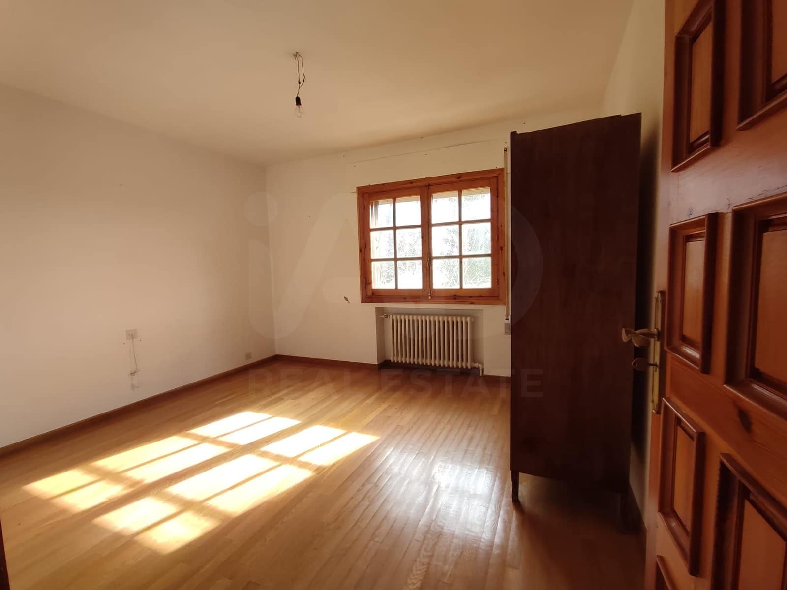 6 bedroom Villa for sale in Astorga with garage - € 260,000 (Ref: 10020029)