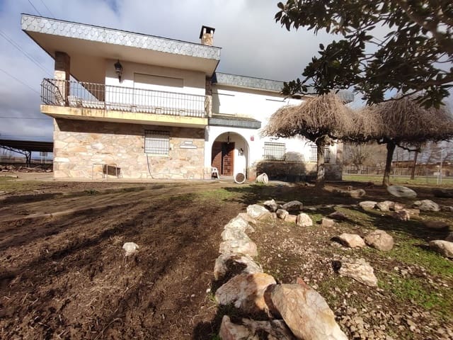 6 quarto Moradia para venda em Astorga com garagem - 260 000 € (Ref: 10020029)