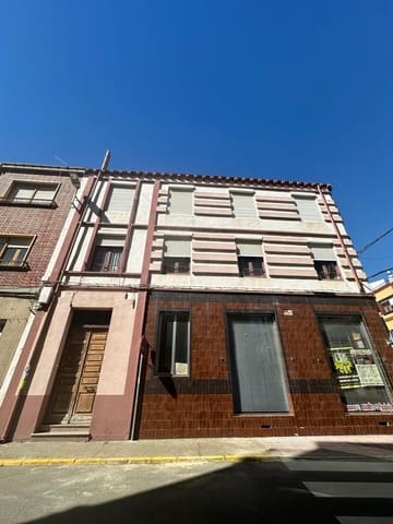 Kaupallinen myytävänä paikassa Veguellina de Orbigo, Villarejo de Orbigo - 119 000 € (Ref: 10020030)