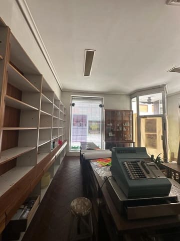 Kaupallinen myytävänä paikassa Veguellina de Orbigo, Villarejo de Orbigo - 119 000 € (Ref: 10020030)