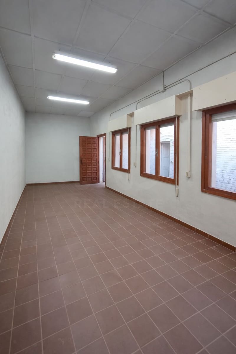 4 quarto Moradia em Banda para venda em Leao cidade - 249 000 € (Ref: 10020037)