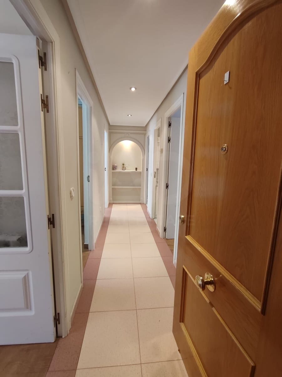 4 quarto Moradia em Banda para venda em Leao cidade - 249 000 € (Ref: 10020037)