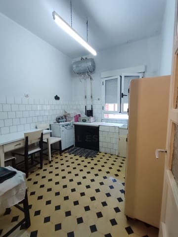 4 chambre Villa/Maison Mitoyenne à vendre à León ville - 249 000 € (Ref: 10020037)