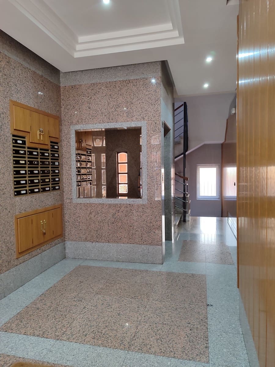 2 bedroom Apartment for sale in Leon city with garage - € 234,000 (Ref: 10020038)