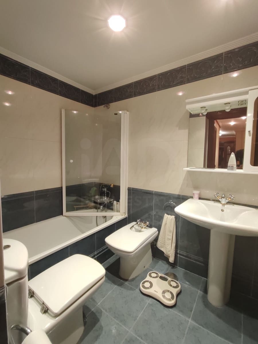 2 bedroom Apartment for sale in Leon city with garage - € 234,000 (Ref: 10020038)