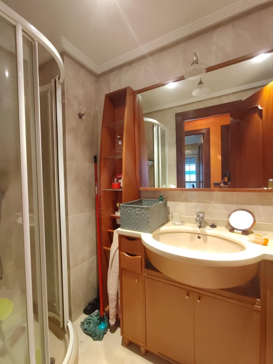 2 bedroom Apartment for sale in Leon city with garage - € 234,000 (Ref: 10020038)