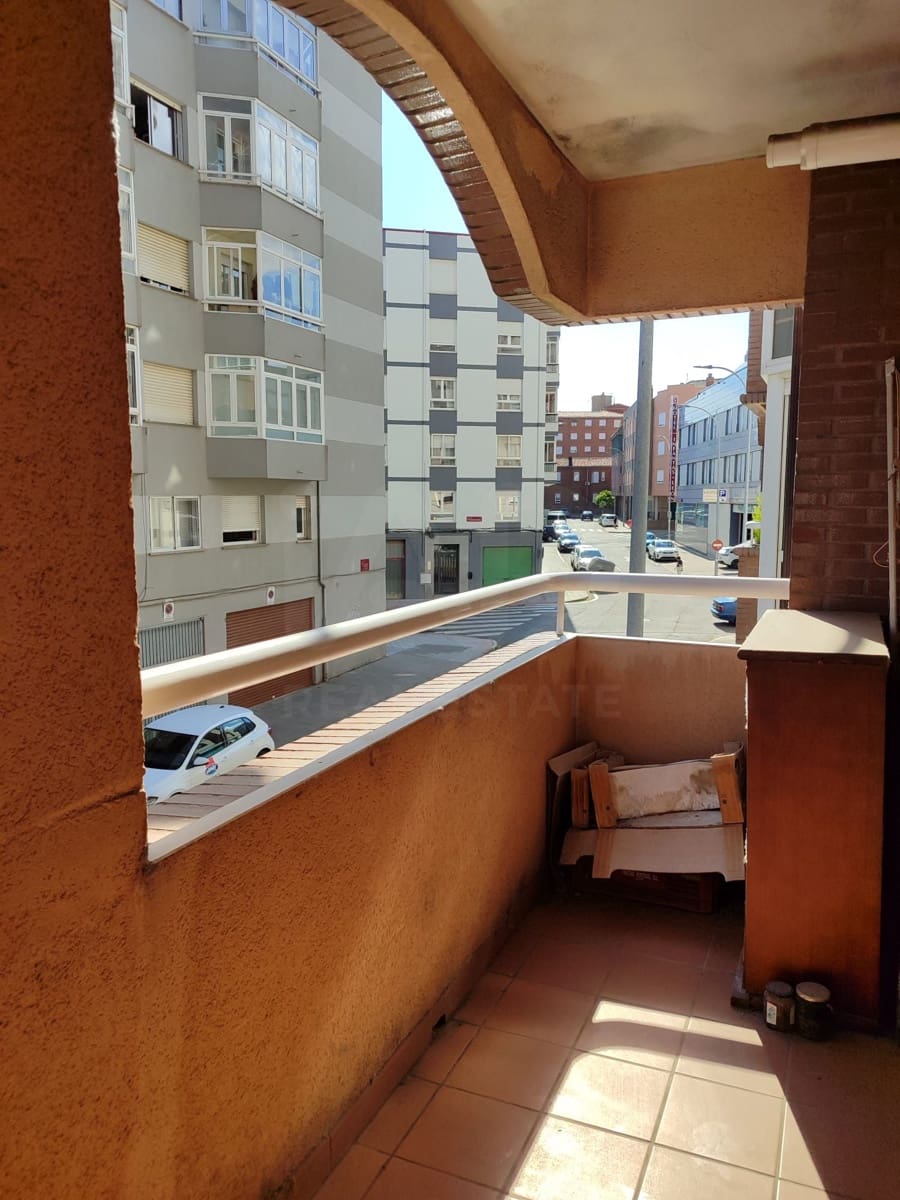 2 bedroom Apartment for sale in Leon city with garage - € 234,000 (Ref: 10020038)