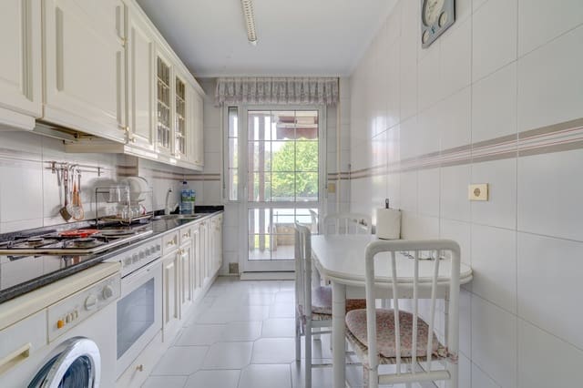 3 Zimmer Apartment zu verkaufen in Castro-Urdiales mit Pool Garage - 295.000 € (Ref: 10020040)