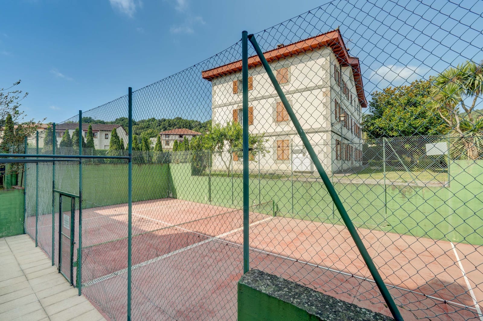 3 sovrum Lägenhet till salu i Castro-Urdiales med pool garage - 295 000 € (Ref: 10020040)