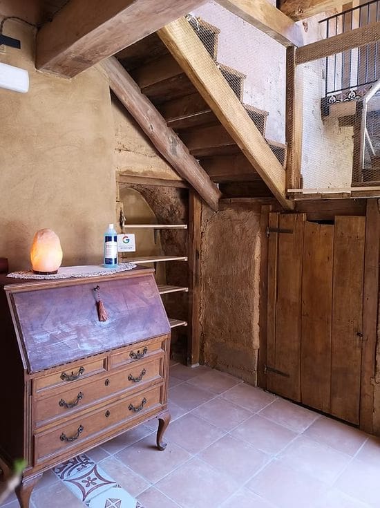 6 slaapkamer Commercieel te koop in Leon stad - € 379.000 (Ref: 10020046)
