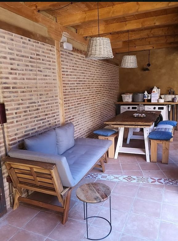 6 slaapkamer Commercieel te koop in Leon stad - € 379.000 (Ref: 10020046)