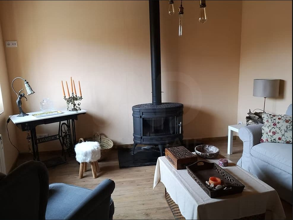 6 slaapkamer Commercieel te koop in Leon stad - € 379.000 (Ref: 10020046)
