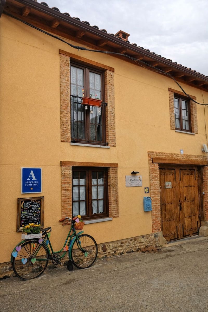 6 slaapkamer Commercieel te koop in Leon stad - € 379.000 (Ref: 10020046)