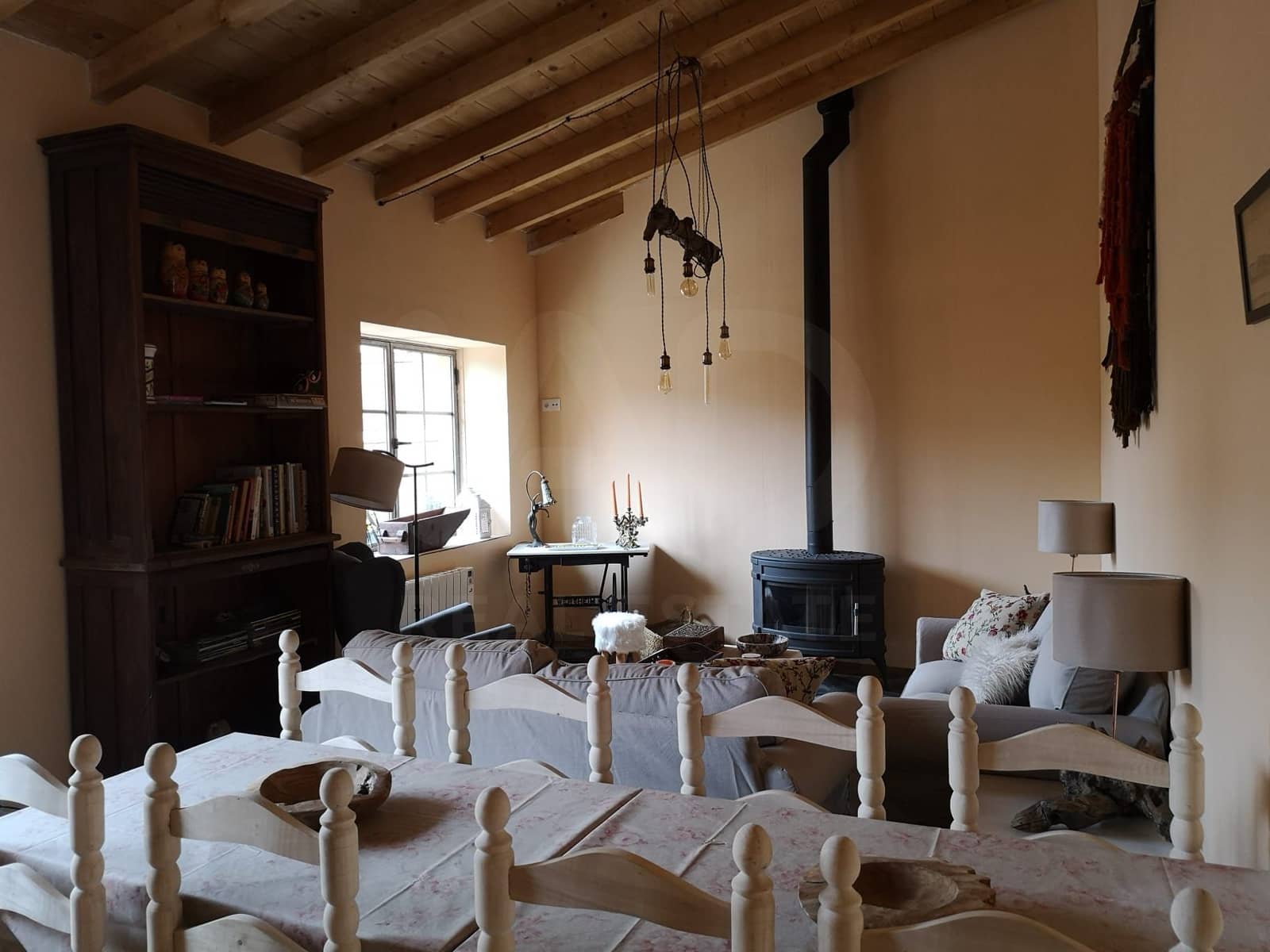 6 slaapkamer Commercieel te koop in Leon stad - € 379.000 (Ref: 10020046)