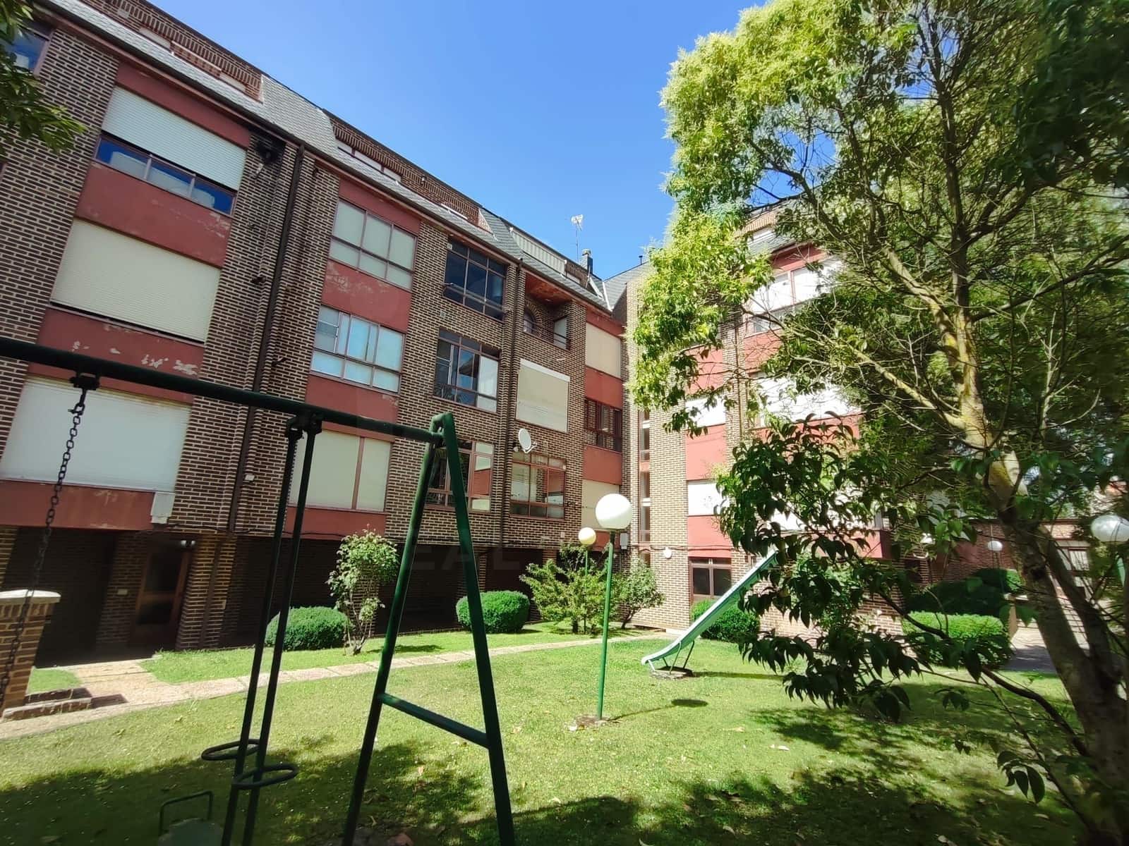 3 sypialnia Penthouse na sprzedaż w Villarejo de Orbigo z basenem - 69 000 € (Ref: 10020050)