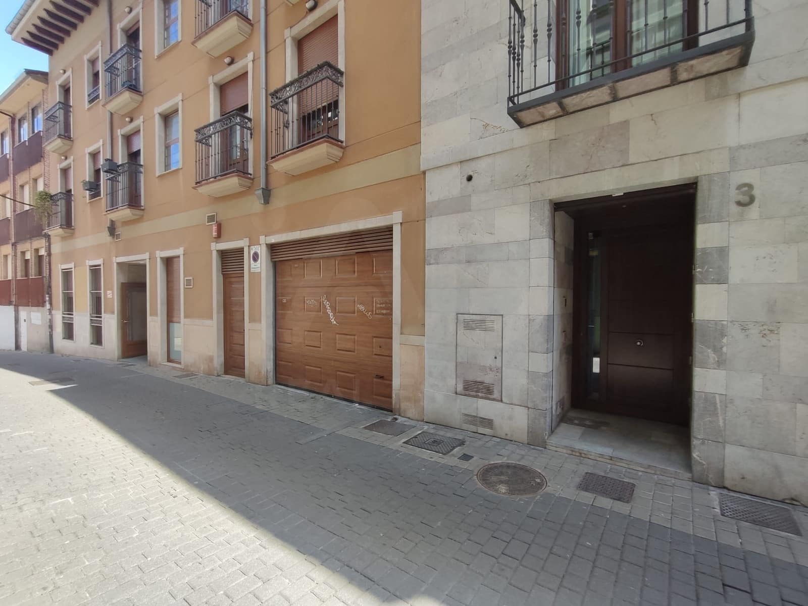 Garage in vendita in Leon citta - 24.900 € (Rif: 10020052)