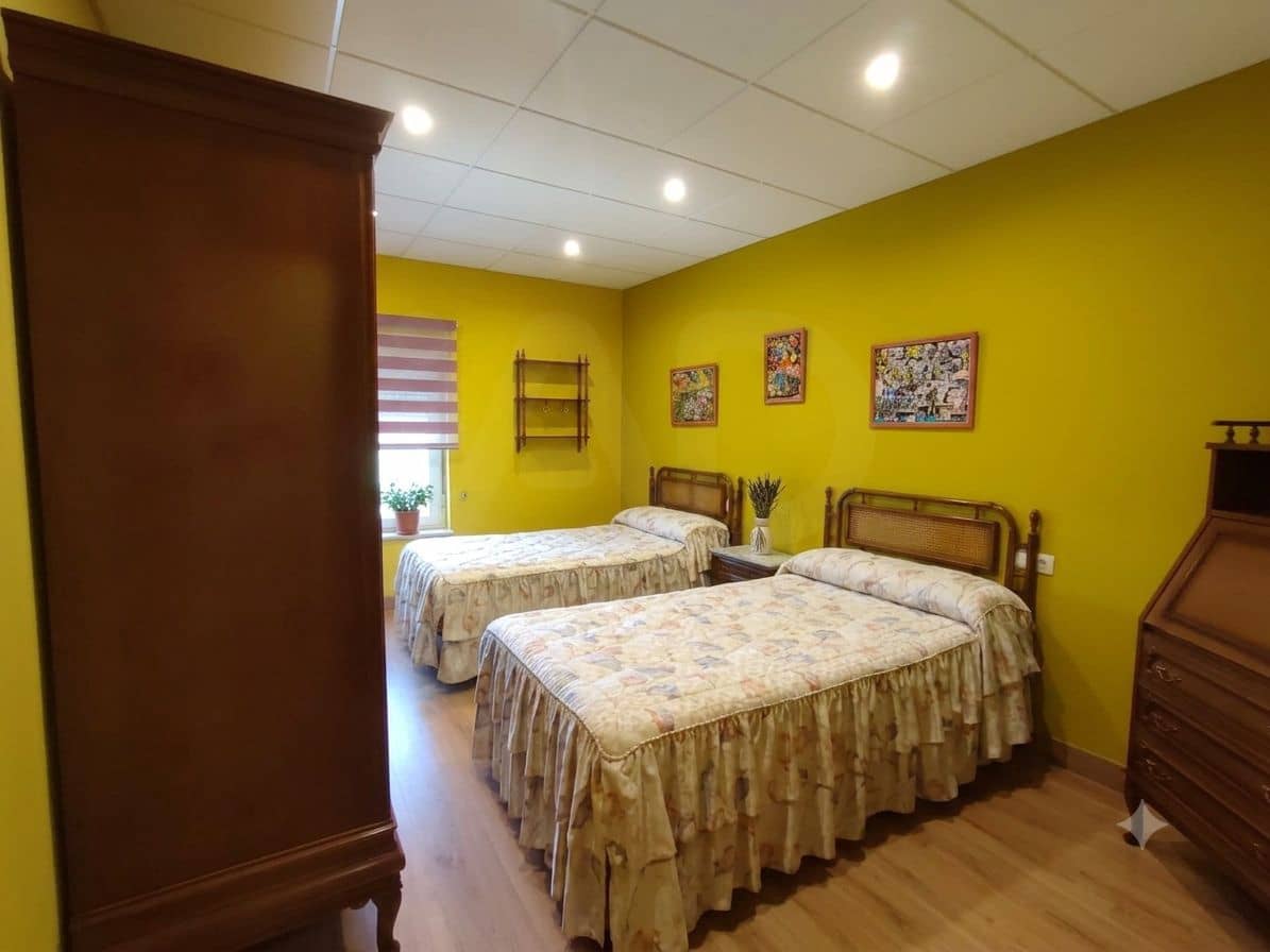 2 sypialnia Finka/Dom wiejski na sprzedaż w Villares de Orbigo - 249 000 € (Ref: 10020054)