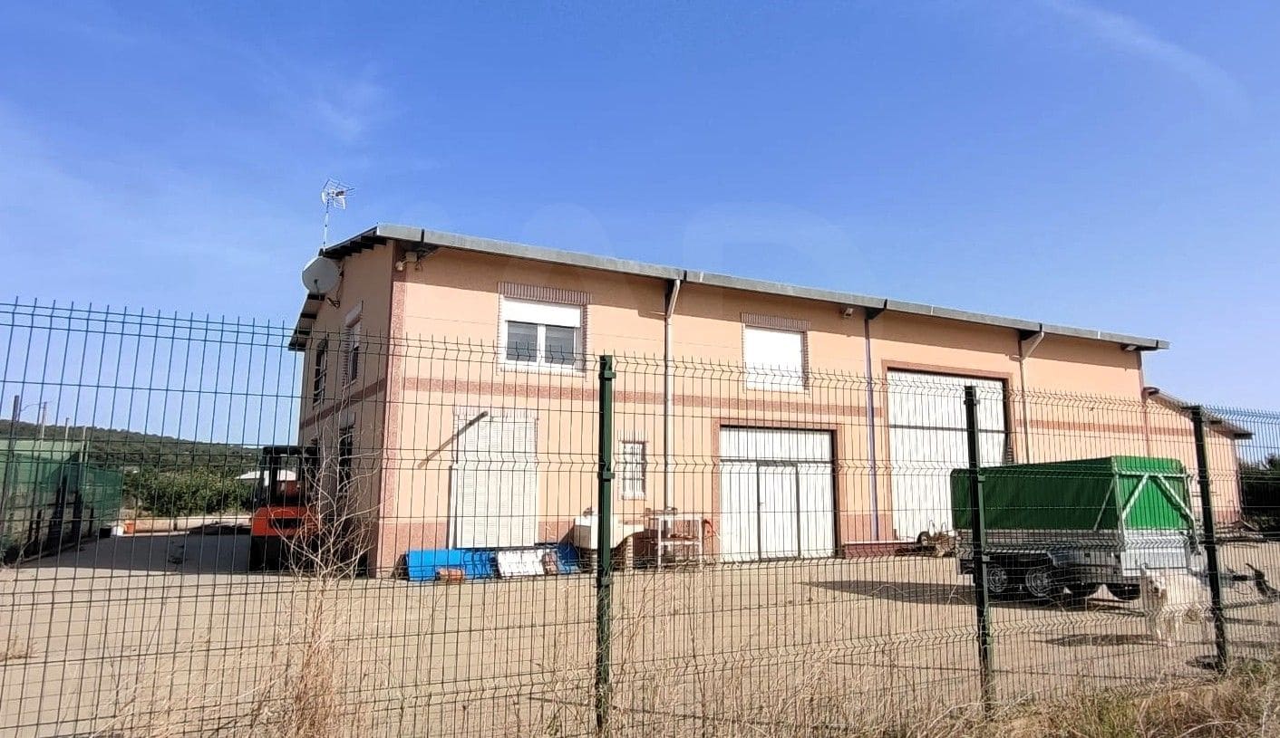 2 sypialnia Finka/Dom wiejski na sprzedaż w Villares de Orbigo - 249 000 € (Ref: 10020054)
