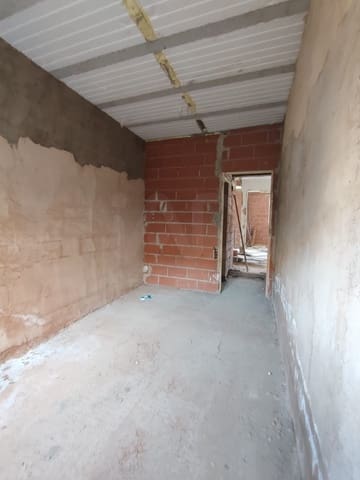 Terraced Villa for sale in Valverde de la Virgen - € 109,000 (Ref: 10020055)