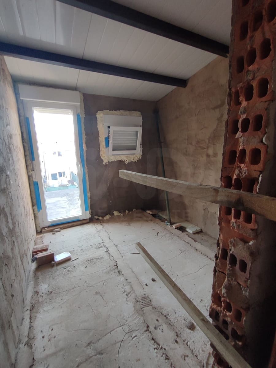 Terraced Villa for sale in Valverde de la Virgen - € 109,000 (Ref: 10020055)