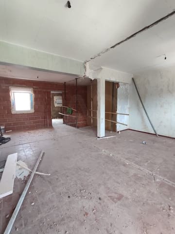 Terraced Villa for sale in Valverde de la Virgen - € 109,000 (Ref: 10020055)